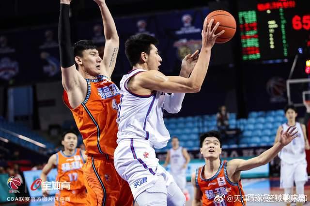 包含今晨亚特兰大调整名单以备CBA常规赛，完成体检环节打磨，压力陡增，纪律约束更严格的词条